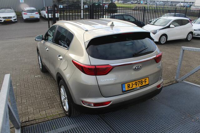 KIA SPORTAGE 1.6 GDI DynamicLine Afn.Trekhaak/Navigatie/Achteruitrijcamera/Bluetooth/Licht metalen velgen/Climate control/Cruise control