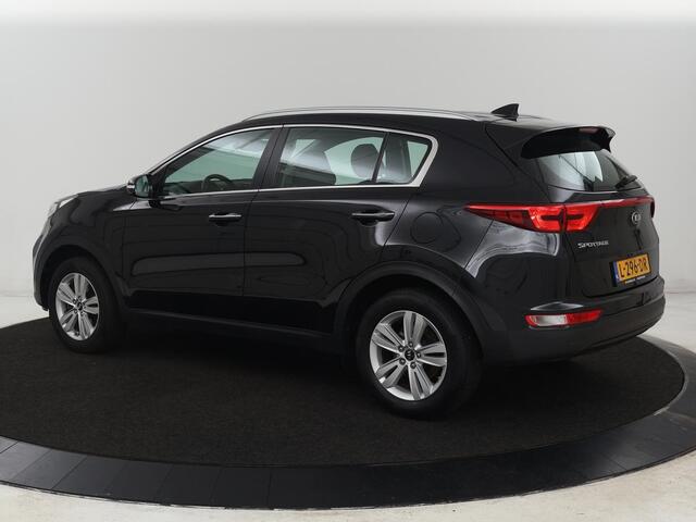 KIA SPORTAGE 1.6 GDI First Edition | Stoel & stuurverwarming | Camera | Navigatie | Achterbankverwarming | Bluetooth | Climate control | Bluetooth | Cruise control | Dodehoek detectie