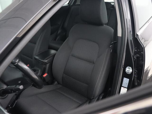 KIA SPORTAGE 1.6 GDI First Edition | Stoel & stuurverwarming | Camera | Navigatie | Achterbankverwarming | Bluetooth | Climate control | Bluetooth | Cruise control | Dodehoek detectie