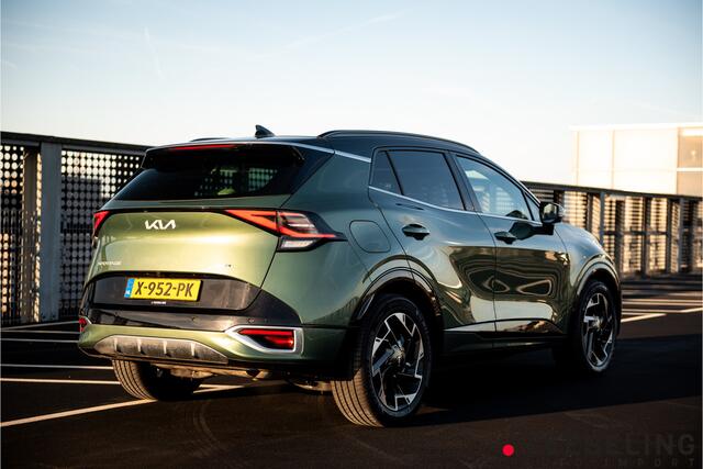 KIA SPORTAGE 1.6 T-GDi Plug-in Hybrid AWD GT-PlusLine | Jungle Green