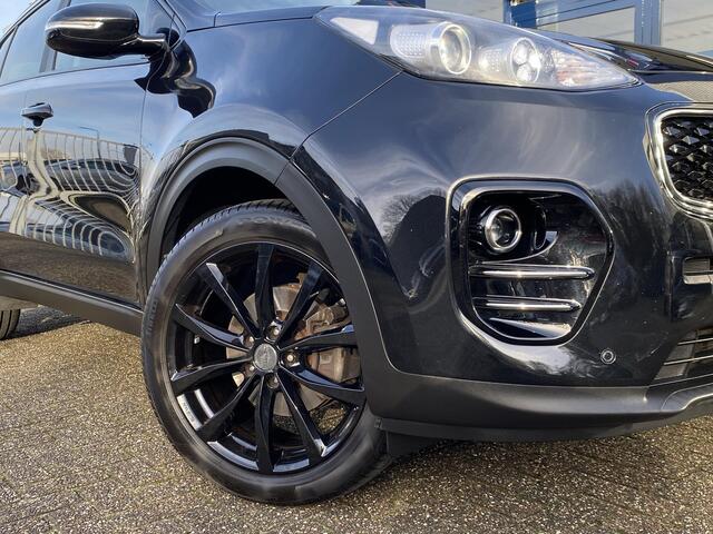 KIA SPORTAGE 1.6 GDI Design Edition / NL-Auto / Volledig Dealer Onderhouden / JBL-Audio / Keyless / Vol-Leder / DAB / Apple-Carplay&Android-Auto / Navi / Camera / Stuur+Stoelverwarming / Achterbank Verwarming / Elektrisch Verstelbare Voorstoelen / Cruise-Control / Cli