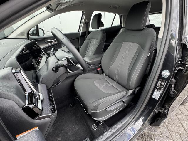 KIA SPORTAGE 1.6 T-GDi Hybrid DynamicLine Automaat / Dealergarantie t/m 02-2029 / 1.650 KG Trekgewicht / Navigatie / Camera / Cruise Control Adaptief / Apple Carplay Android / Led verlichting (compleet)
