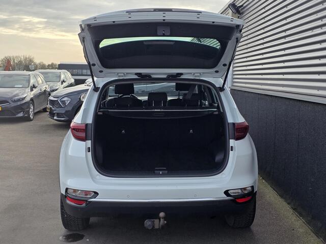 KIA SPORTAGE 1.6 GDI DynamicLine Trekhaak, Nieuw geleverd en dealeronderhouden, cruise control, navigatie Apple Carplay/Android Auto, parkeersensoren, afdaal assistent