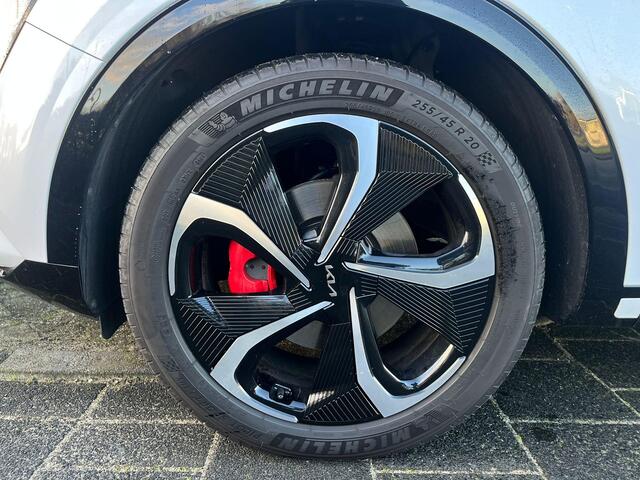 KIA SPORTAGE 1.6 T-GDi Plug-in Hybrid AWD GT-Line Unieke velgen, afneembare trekhaak, BTW-auto, Stoel & stuur verwarming, Panorama dak, Zeer nette auto