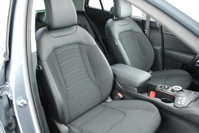 KIA SPORTAGE 1.6 T-GDi Hybrid DynamicPlusLine Trekhaak Camera Panoramadak Stoelverwarming Keyless Navigatie