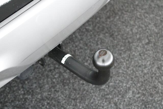 KIA SPORTAGE 1.6 T-GDi Hybrid DynamicPlusLine Trekhaak Camera Panoramadak Stoelverwarming Keyless Navigatie