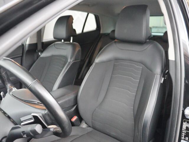 KIA SPORTAGE 1.6 T-GDi Plug-in Hybrid AWD DynamicPlusLine | Stoelverwarming | Adaptive cruise | Matrix LED | 19'' | Camera | Half leder | Carplay | Keyless | Stuurverwarming | Navigatie | PHEV