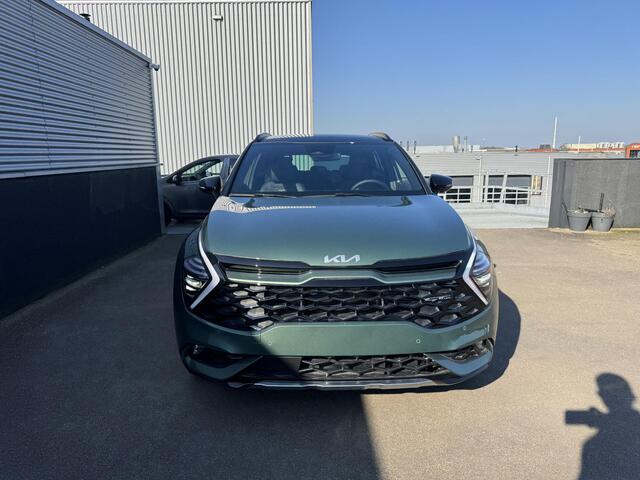 KIA SPORTAGE 1.6 T-GDi Plug-in Hybrid AWD GT-Line Nieuw geregistreerde auto! Schuif-/kanteldak, stoel-& stuurverwarming, parkeersensoren, zeer luxe en sportief! Apple CarPlay/Android Auto
