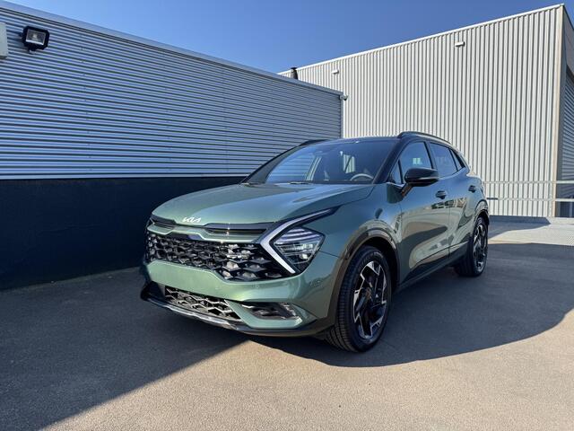 KIA SPORTAGE 1.6 T-GDi Plug-in Hybrid AWD GT-Line Nieuw geregistreerde auto! Schuif-/kanteldak, stoel-& stuurverwarming, parkeersensoren, zeer luxe en sportief! Apple CarPlay/Android Auto