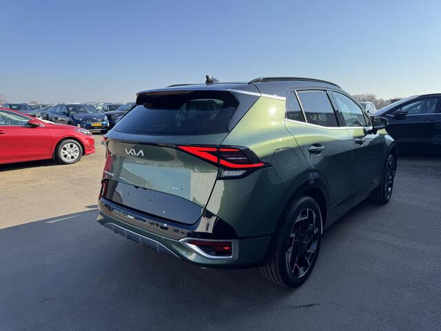 KIA SPORTAGE 1.6 T-GDi Plug-in Hybrid AWD GT-Line Nieuw geregistreerde auto! Schuif-/kanteldak, stoel-& stuurverwarming, parkeersensoren, zeer luxe en sportief! Apple CarPlay/Android Auto