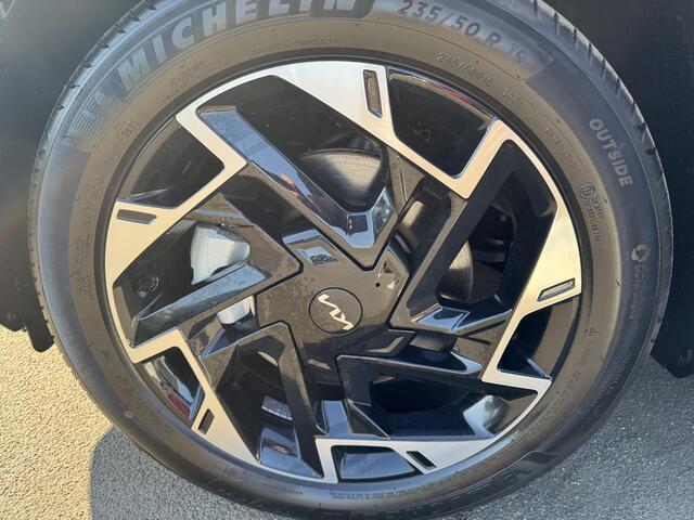 KIA SPORTAGE 1.6 T-GDi Plug-in Hybrid AWD GT-Line Nieuw geregistreerde auto! Schuif-/kanteldak, stoel-& stuurverwarming, parkeersensoren, zeer luxe en sportief! Apple CarPlay/Android Auto