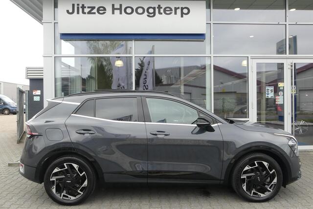 KIA SPORTAGE 1.6 T-GDi Plug-in Hybrid AWD GT-PlusLine TREKHAAK AFNEEMBAAR (1.350KG), PANO, 360° CAMERA, MEMORY, WINTER PACK, ADAPT. CRUISE, CLIMA, NAVI, PDC V&A, APPLE CARPLAY/ANDROID AUTO, BLIS, KEYLESS, HARMAN/KARDON, ELEKT. ACHTERKLEP, ELEKT. PASSAGIERSSTOEL, STOEL