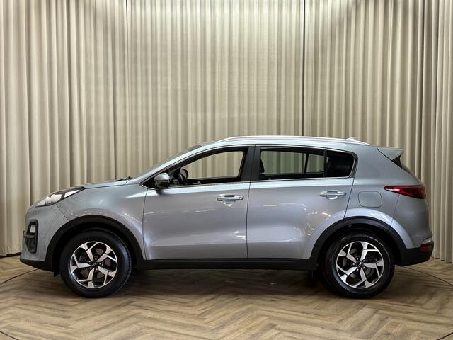KIA SPORTAGE 1.6 GDI DynamicLine Dealer Onderhouden / FACELIFT / Afn. Trekhaak / Carplay / Camera / Navigatie / Cruise / 17'' LMV
