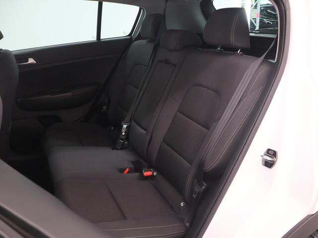 KIA SPORTAGE 1.6 T-GDI DynamicPlusLine | Trekhaak | Parkeercamera | Panoramadak | Navigatie | Climate Control | Cruise Control |