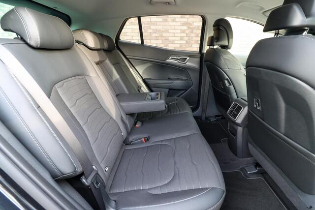 KIA SPORTAGE 1.6 T-GDi Plug-in Hybrid AWD DynamicPlusLine | Trekhaak | Adaptieve cruise | Rijklaarprijs - incl.garantie