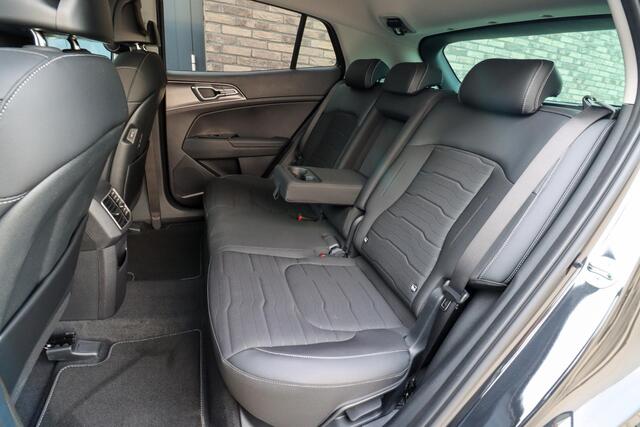 KIA SPORTAGE 1.6 T-GDi Plug-in Hybrid AWD DynamicPlusLine | Trekhaak | Adaptieve cruise | Rijklaarprijs - incl.garantie