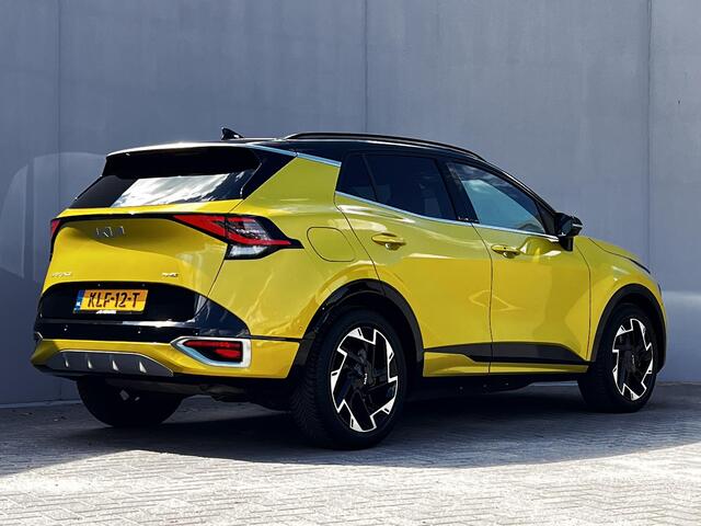 KIA SPORTAGE 1.6 T-GDi Plug-in Hybrid AWD GT-PlusLine / Dealer onderhouden / Accu SoH 100 % / 7 jaar Garantie / Facelift / Panorama schuifdak / 1.350 kg trekgewicht / Elektrische stoelen en klep / Harman Kardon Audio / Navi / Apple Carplay Android / 19"LM wielen & All