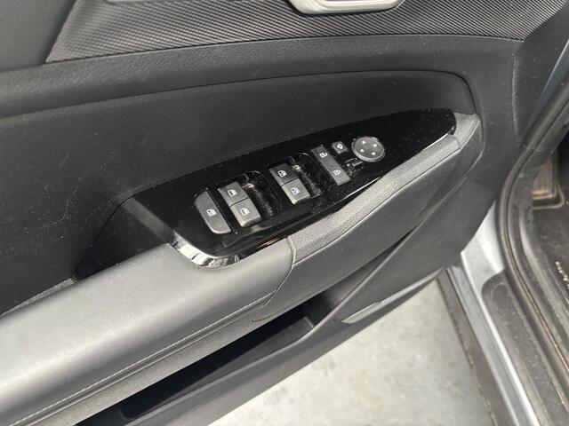 KIA SPORTAGE 1.6 T-GDi Hybrid DynamicLine