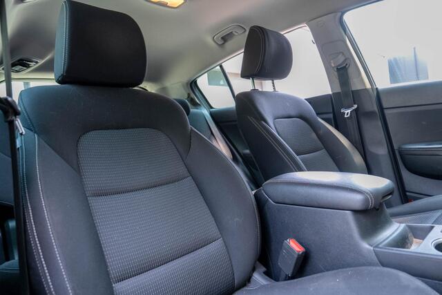 KIA SPORTAGE 1.6 T-GDI Black Edition | Navigatie | Carplay | Camera | Clima
