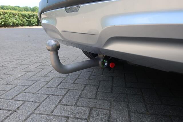 KIA SPORTAGE 1.6 PHEV 4x4, Stoelverw voor+achter, Elektrische stoelen, Trekhaak afn etc.