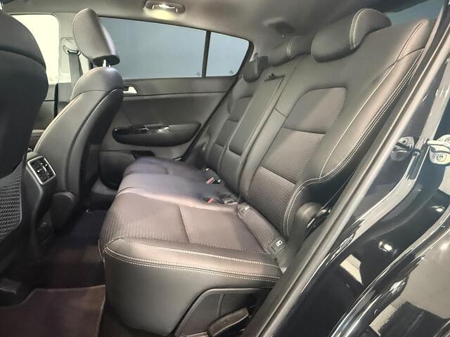 KIA SPORTAGE 1.6 T-GDI DynamicLine | Trekhaak | Panoramadak | Stoel- & Stuurverwarming | Climate Control | 19'' Lichtmetalen Velgen