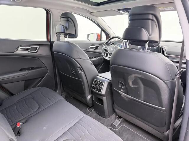 KIA SPORTAGE 1.6 T-GDi Plug-in Hybrid AWD DynamicPlusLine Gratis Afleverpakket! | Trekhaak | Panoramadak |