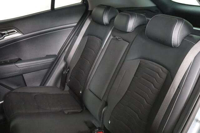 KIA SPORTAGE 1.6 T-GDi Plug-in Hybrid AWD DynamicLine Camera, ACC, DAB, Stoel/Stuurverwarming, SOH 100%