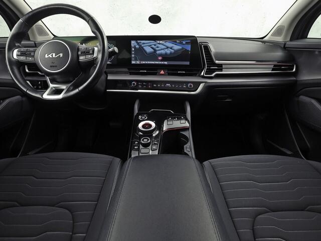 KIA SPORTAGE 1.6 T-GDi Hybrid DynamicPlusLine Automaat (PANORAMADAK, STOEL/STUURVERWARMING, APPLE CARPLAY, GROOT NAVI, ADAPTIVE CRUISE, LEDER, GETINT GLAS, SPORTSTOELEN, KEYLESS, SFEERVERLICHTING, NIEUWSTAAT)