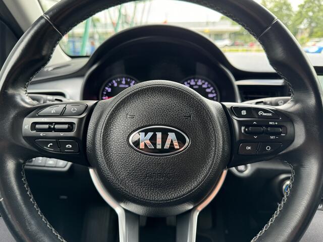 KIA Stonic 1.0 T-GDi DynamicLine | Achteruitrijcamera | Cruise Control | Navigatiesysteem full map |
