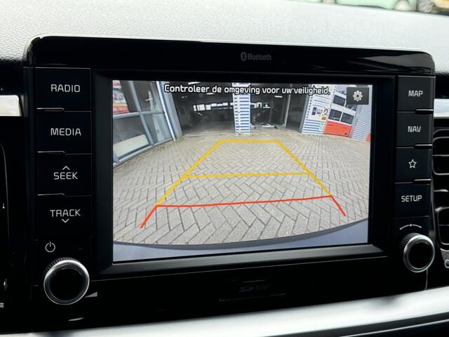 KIA Stonic 1.0 T-GDi DynamicLine | Achteruitrijcamera | Cruise Control | Navigatiesysteem full map |
