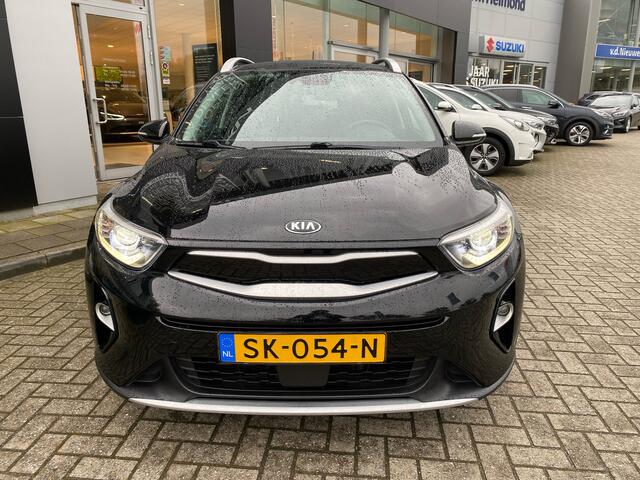 KIA Stonic 1.0 T-GDi DynamicLine LED // Key-less// Navi+Camera // 18inch