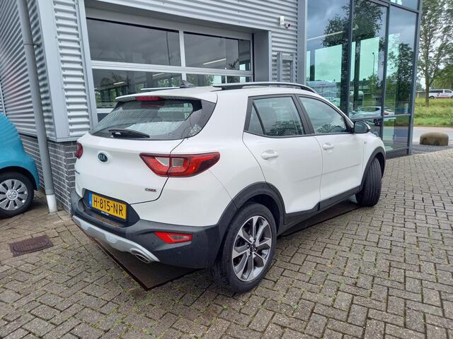 KIA Stonic 1.0 T-GDi DynamicLine - CAMERA - CARPLAY / ANDROID - NAVI - CRUISE - PARKEERSENSOREN - NL AUTO - 1 EIGENAAR
