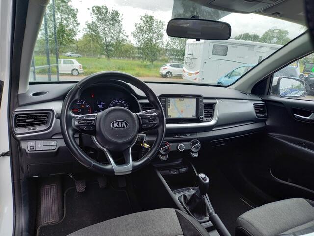 KIA Stonic 1.0 T-GDi DynamicLine - CAMERA - CARPLAY / ANDROID - NAVI - CRUISE - PARKEERSENSOREN - NL AUTO - 1 EIGENAAR