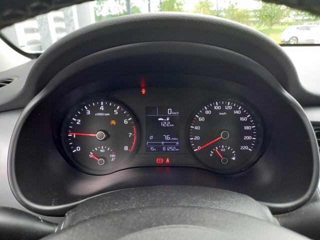 KIA Stonic 1.0 T-GDi DynamicLine - CAMERA - CARPLAY / ANDROID - NAVI - CRUISE - PARKEERSENSOREN - NL AUTO - 1 EIGENAAR