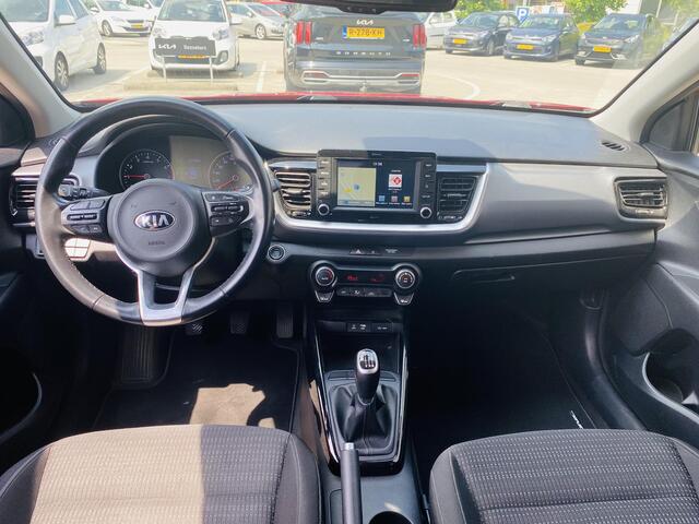 KIA Stonic 1.0 T-GDi DynamicLine 120pk NL-dealerauto | Trekhaak | Clima | Navi | Keyless