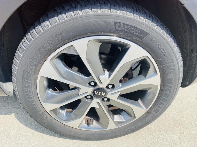 KIA Stonic 1.0 T-GDi DynamicLine 120pk NL-dealerauto | Trekhaak | Clima | Navi | Keyless