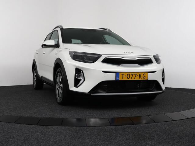 KIA Stonic 1.0 T-GDi MHEV DynamicLine - Airco - Cruise Control - Apple Carplay-/Android Auto - Achteruitrijcamera - Fabrieksgarantie tot 07-2030
