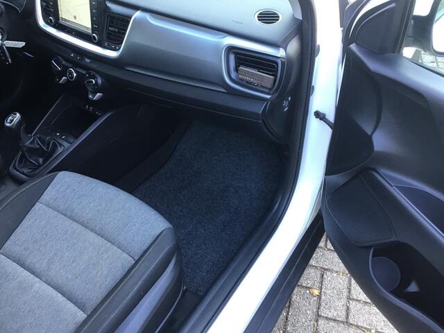 KIA Stonic 1.0 T-GDI Dynamic Line