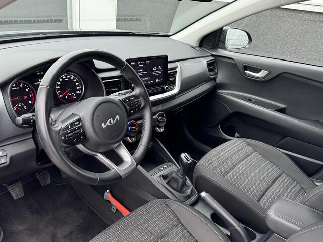 KIA Stonic 1.0 T-GDi MHEV DynamicLine Apple Carplay en/of Android auto Navigatie, Achteruitrijcamera, Cruise control, Airco, Nieuw geleverd, BTW-auto