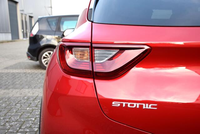 KIA Stonic 1.0 T-GDi DynamicPlusLine Apple carplay/android | Trekhaak | Parkeerassistent |