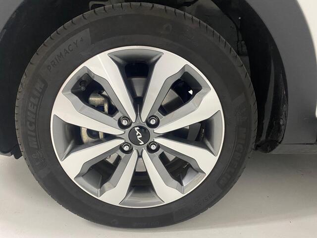 KIA Stonic 1.0 T-GDi MHEV 120 PK DynamicLine ACC Camera Navi DMV Apple Carplay Rijstrooksensor