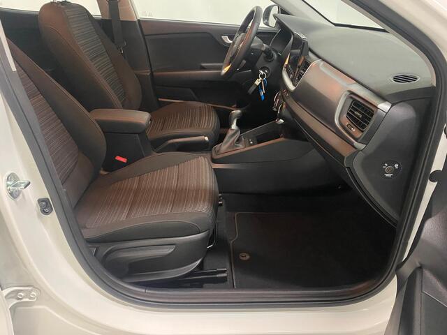 KIA Stonic 1.0 T-GDi MHEV 120 PK DynamicLine ACC Camera Navi DMV Apple Carplay Rijstrooksensor