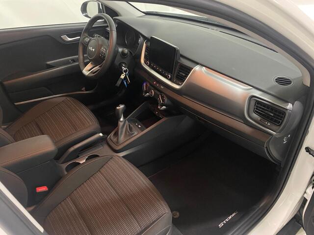 KIA Stonic 1.0 T-GDi MHEV 120 PK DynamicLine ACC Camera Navi DMV Apple Carplay Rijstrooksensor