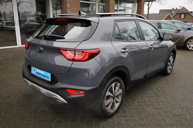KIA Stonic 1.0 T-GDi DynamicLine CAMERA NAVI CARPLAY DAB LMV RIJBAAN CRUISE CLIMA PDC