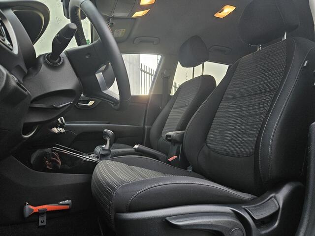 KIA Stonic 1.0 T-GDi MHEV DynamicPlusLine | Camera | Navi | Stuur-/Stoelverwarming | Key-Less | Apple CarPlay/Android Auto | Clima | 16" Velgen | PDC | Cruise | LED |