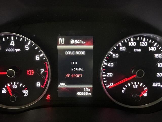 KIA Stonic 1.0 T-GDi MHEV DynamicLine | Two-Tone uitvoering met zwart dak | Apple Carplay/Android auto | Full map navigatie | Cruise control | Achteruitrij camera | Airco | Adaptive cruise control |