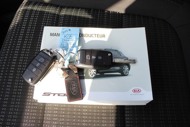 KIA Stonic 1.0 T-GDi DynamicLine Automaat/Carplay/Achteruitrijcamera/Parkeersensoren achter/Lichtmetalen wielen