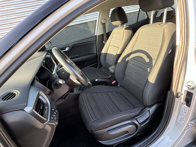 KIA Stonic 1.0 T-GDi MHEV DynamicLine Apple Carplay en/of Android auto Navigatie, Achteruitrijcamera, Cruise control, Airco, Nieuw geleverd, BTW-auto