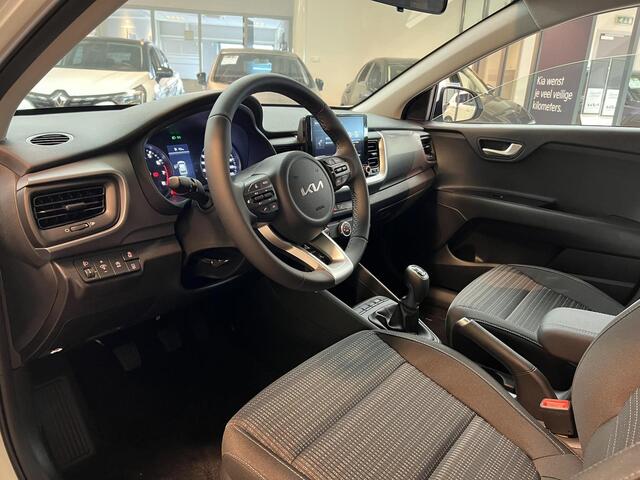 KIA Stonic 1.0 T-GDi MHEV DynamicLine ¤2.000,- Voordeel! Meerdere kleuren Snel leverbaar!