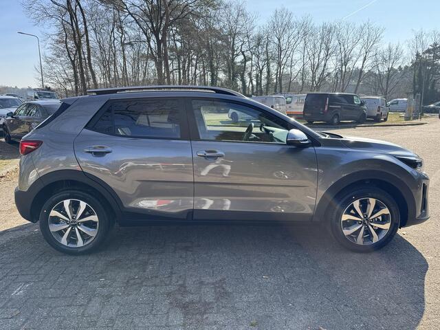 KIA Stonic 1.0 T-GDi MHEV DynamicPlusLine Automaat | Navigatie | Achteruitrijcamera | Cruise controle | Stuurverwarming en stoelverwarming | Keyless Entry